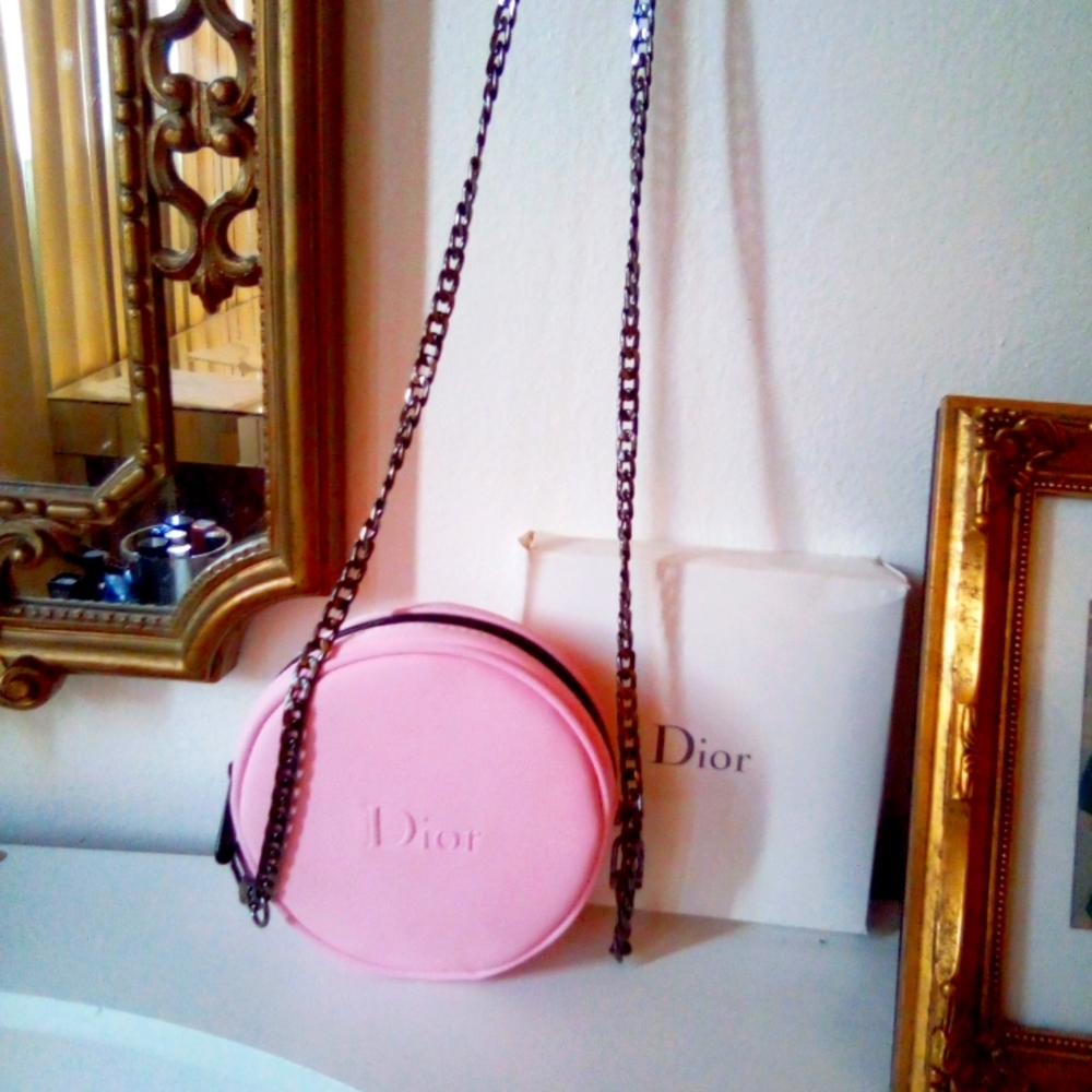 COPY - Dior pouch